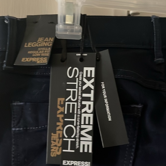 Express Jeans - Picture 4 of 6